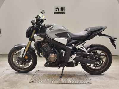 Honda CB650R E-Clutch 2024