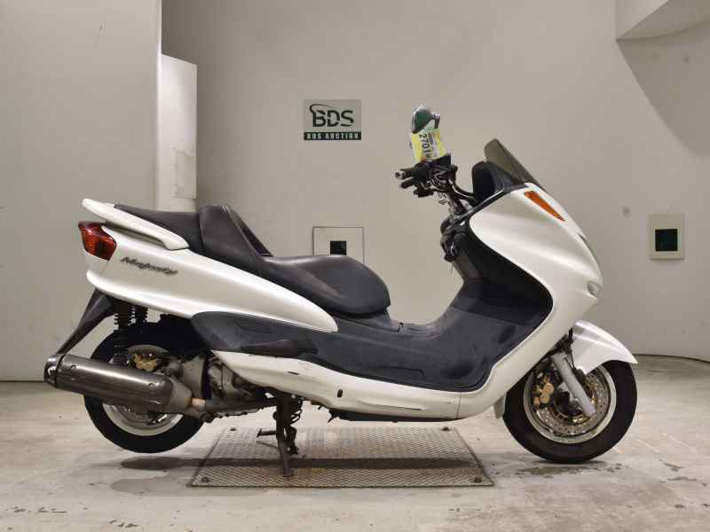 Yamaha Majesty 250