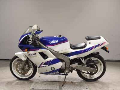 Yamaha FZR250R