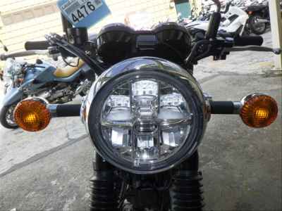 Kawasaki W800 2023