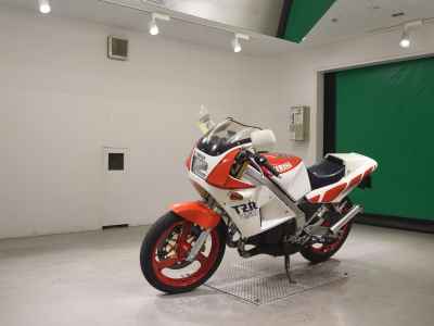Yamaha TZR250