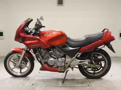 Honda VT250F Xelvis