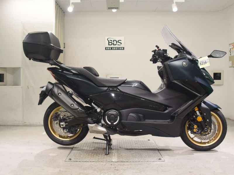 Yamaha TMAX 560 2023
