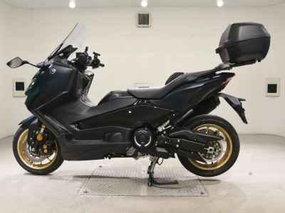 Yamaha TMAX 560 2023