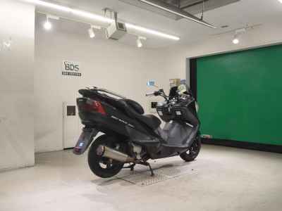 Suzuki Skywave 250S