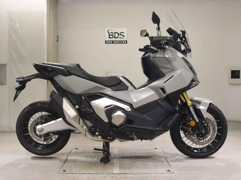 BRP X-ADV750 2025