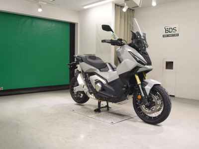 BRP X-ADV750 2025