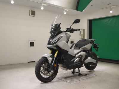BRP X-ADV750 2025