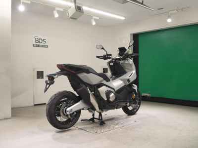 BRP X-ADV750 2025