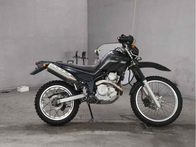 Yamaha XT250 Serow