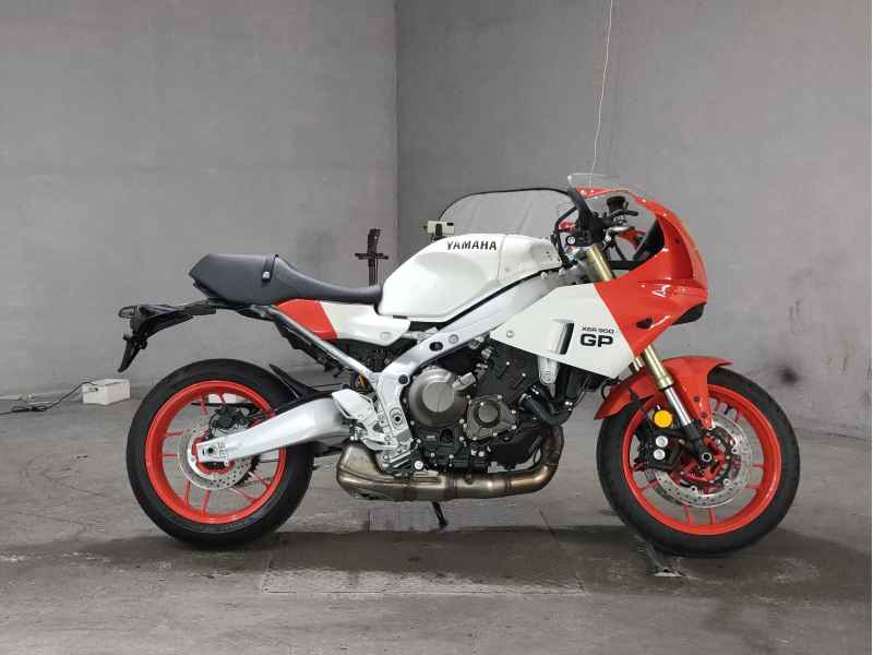 Yamaha XSR900 GP 2024