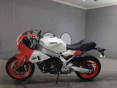Yamaha XSR900 GP 2024
