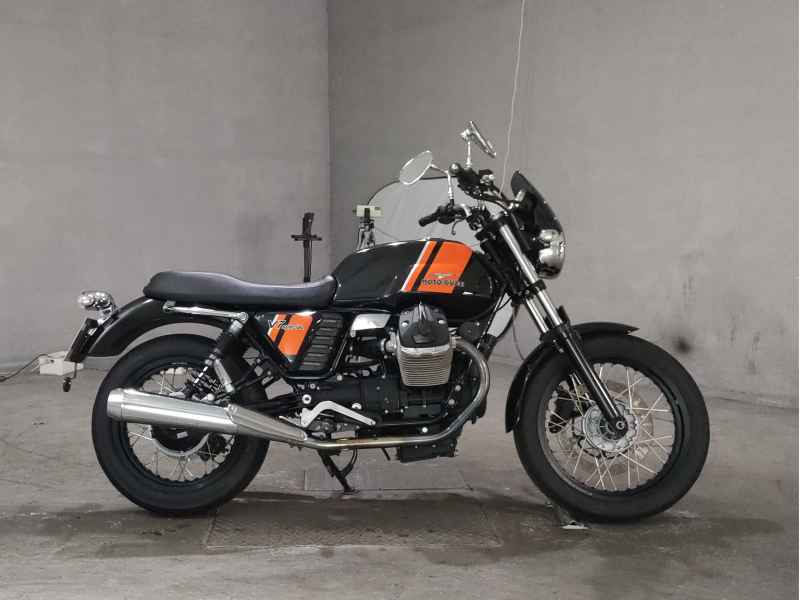 Moto Guzzi V7 Special 2013