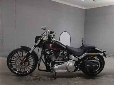 Harley-Davidson Breakout FXBR1920 2024