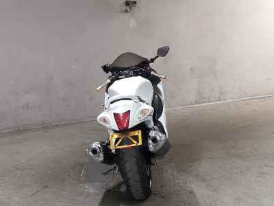 Suzuki Hayabusa 2013