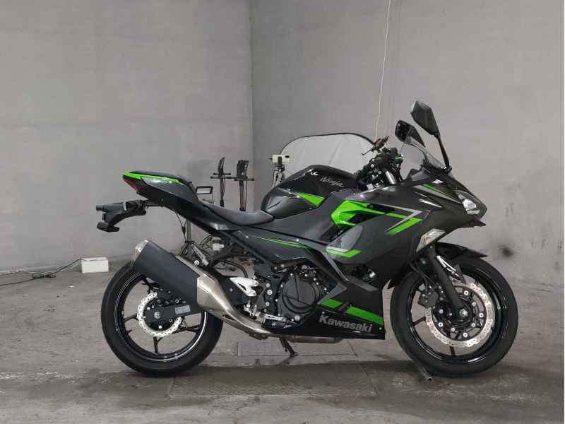Kawasaki Ninja 400 2023