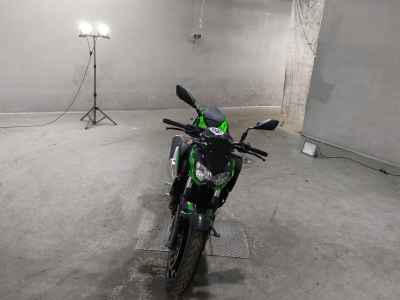 Kawasaki Z400 2022