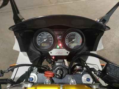 Honda CB400SFV 2011