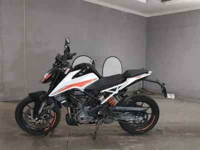 KTM 390 Duke 2022
