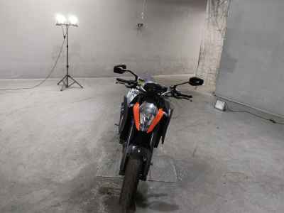 KTM 1290 Super Duke R 2015