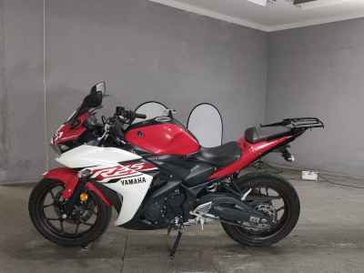 Yamaha YZF-R25 2015