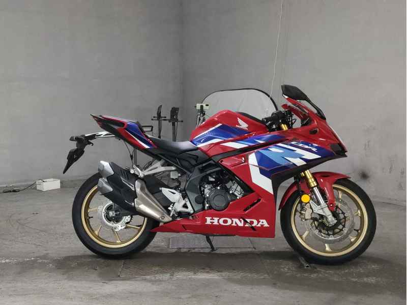 Honda CBR250RR 2023