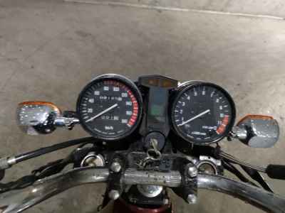 Kawasaki KZ550 2024
