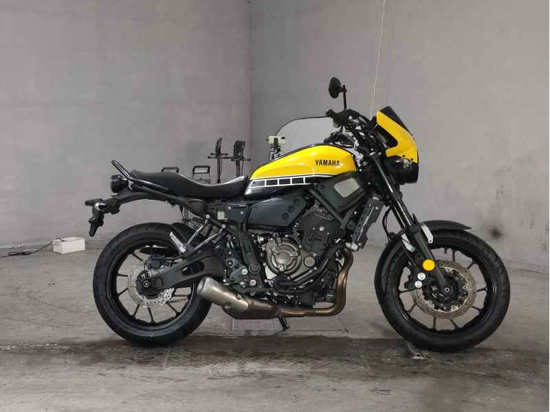 Yamaha XSR700 2016
