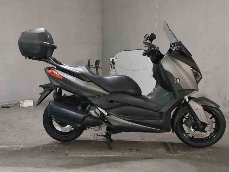 Yamaha XMAX 250