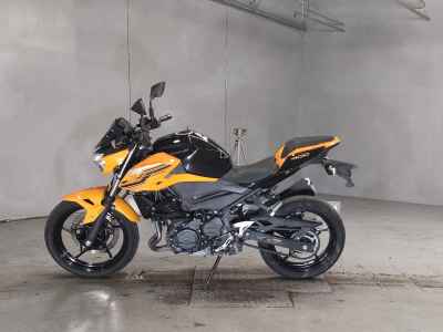 Kawasaki Z400 2020