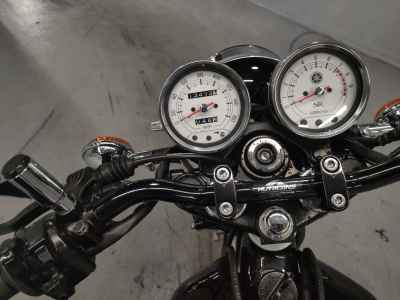 Yamaha SR400 2020