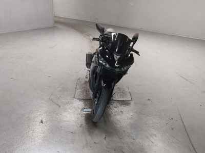 Yamaha YZF-R25