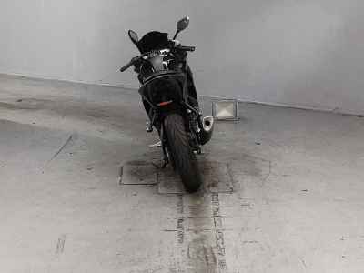 Yamaha YZF-R25