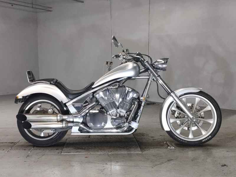 Honda VT1300CX Fury 2011