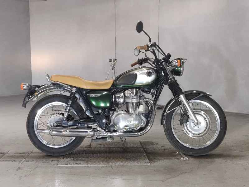 Kawasaki W800 2011