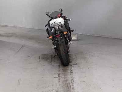 Yamaha YZF-R1 2012