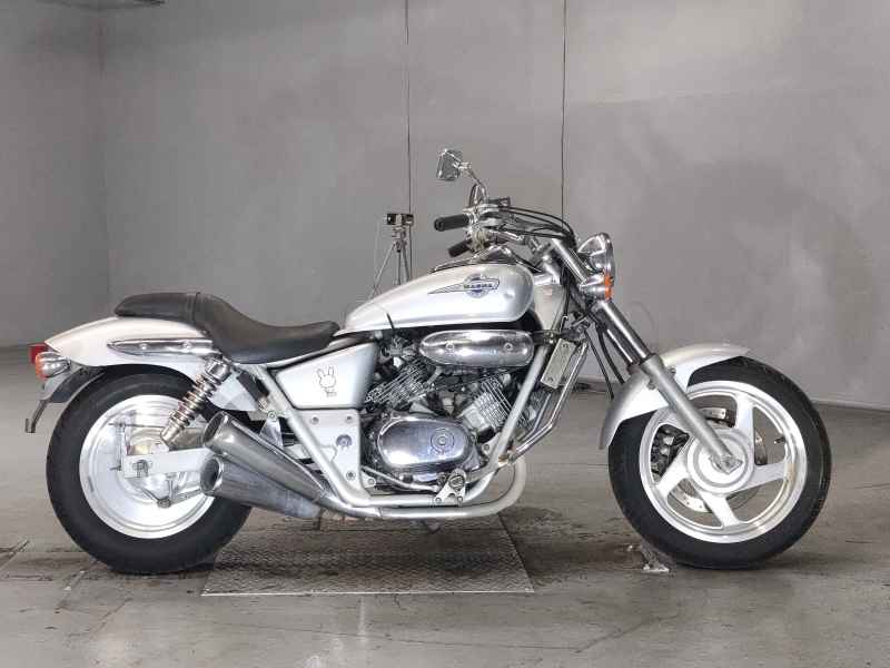 Honda Magna 250