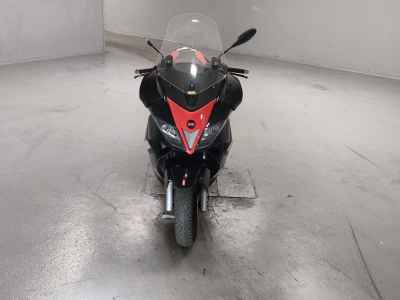 Aprilia SR Max 300 2015