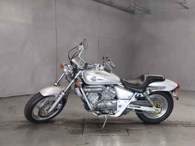 Honda Magna 250