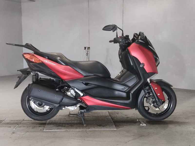 Yamaha XMAX 250