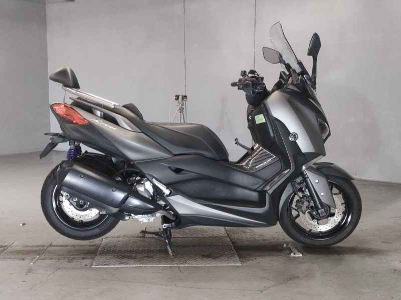 Yamaha XMAX 250