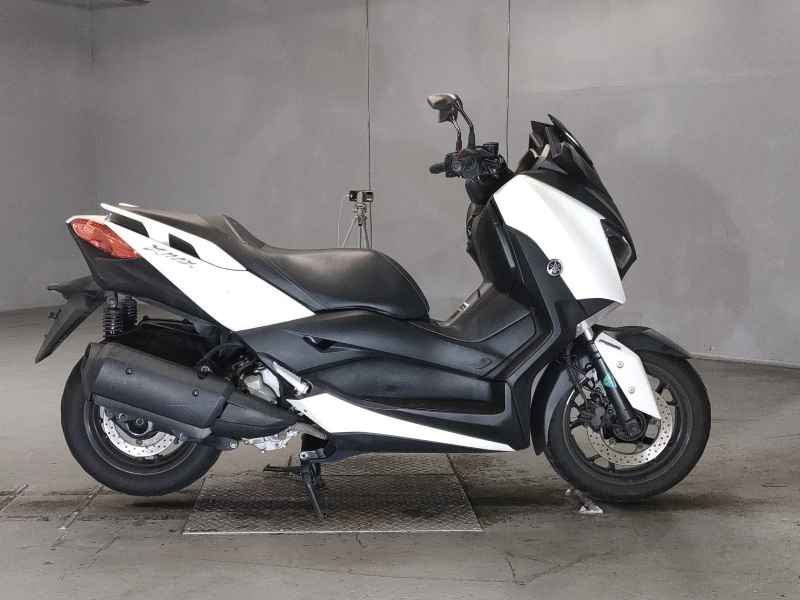 Yamaha XMAX 250