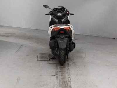 Yamaha XMAX 250