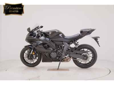 Yamaha YZF-R7 2025