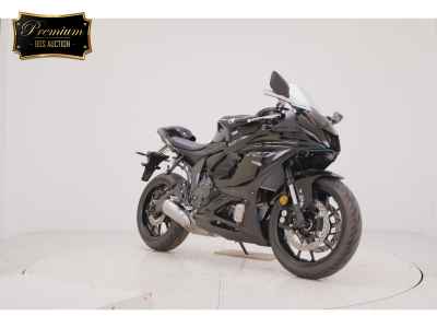 Yamaha YZF-R7 2025