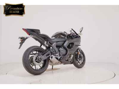 Yamaha YZF-R7 2025