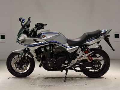 Honda CB1300 Super Boldor 2023