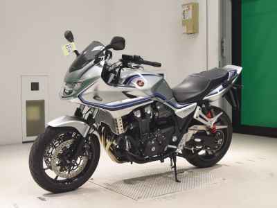 Honda CB1300 Super Boldor 2023