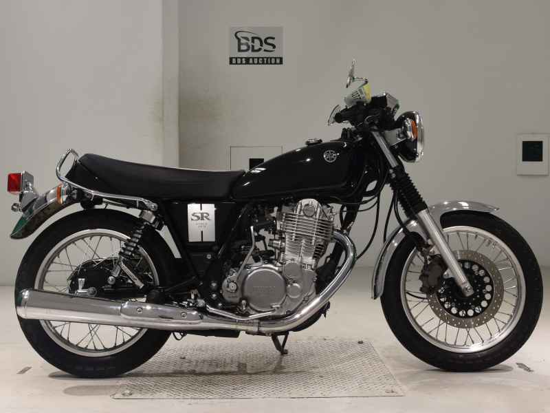 Yamaha SR400 2020