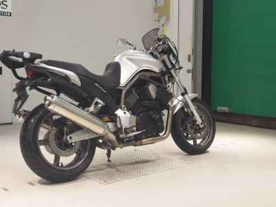 Yamaha BT1100 Bulldog